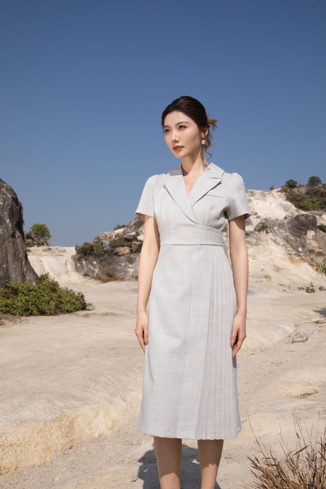 Xīn Yuè Pleated Midi Dress