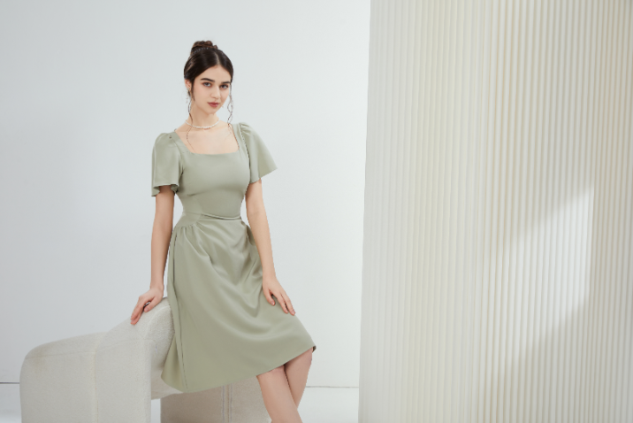 Angela Elegant Midi Dress