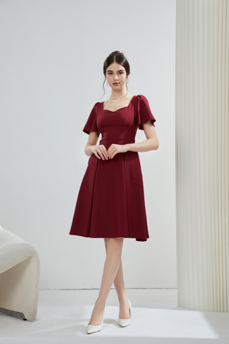 Angela Sweetheart Midi Dress
