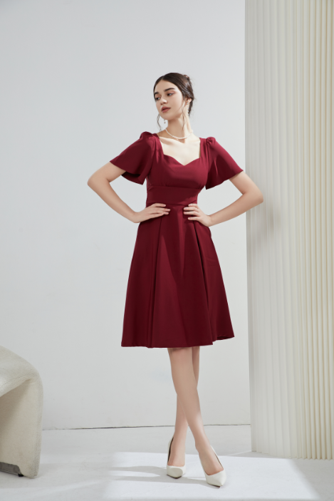 Angela Sweetheart Midi Dress