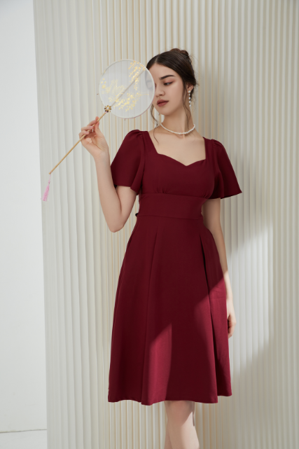 Angela Sweetheart Midi Dress