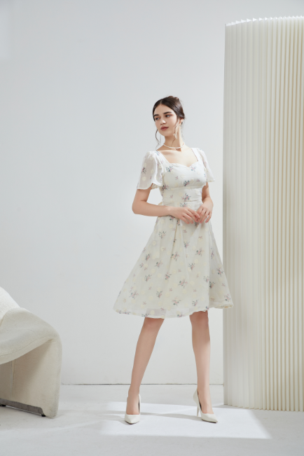 Angela Blossom Midi Dress