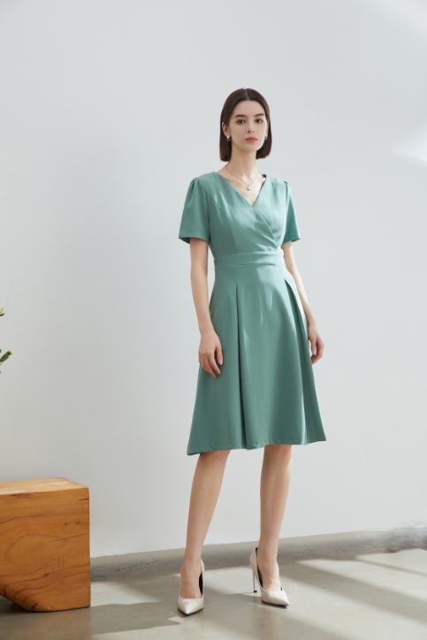 Emma Classic V-Neck Midi Dress