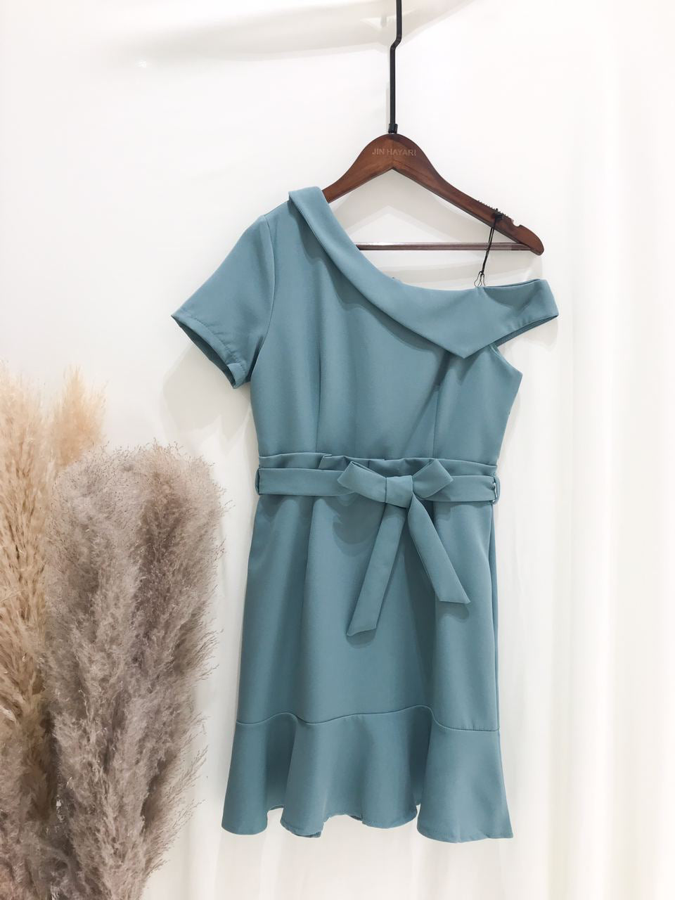 Clara Offshoulder Dress 4327