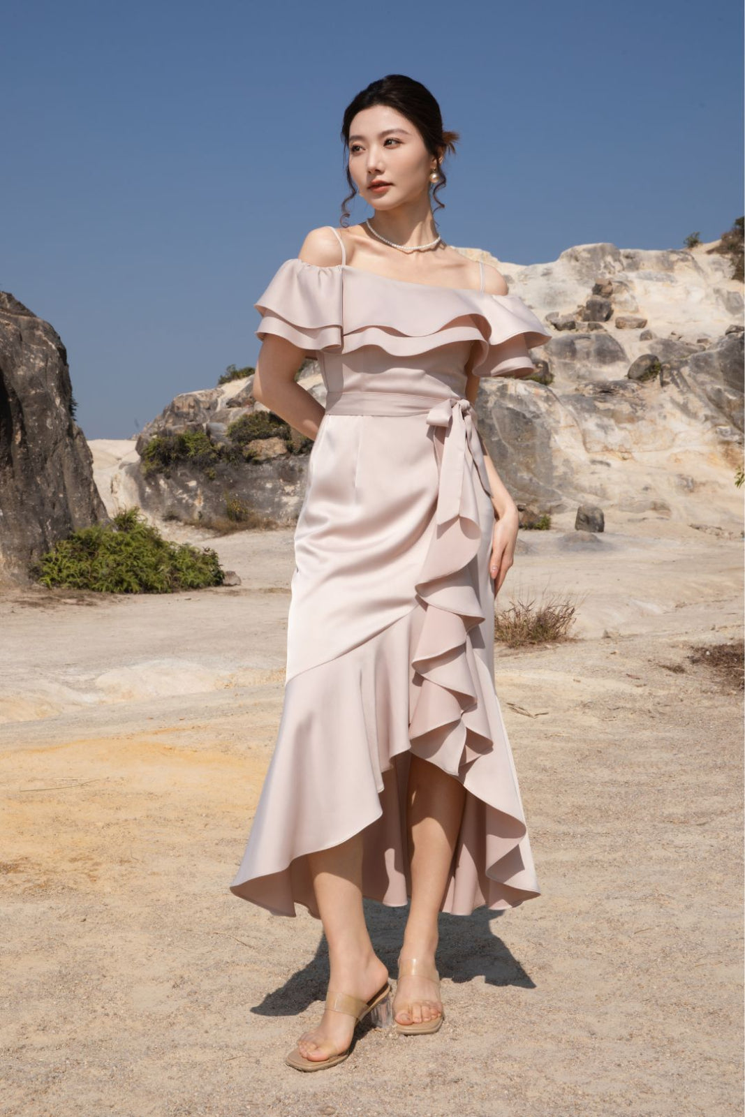 Xīn Yuè Valentines Off Shoulder Maxi Dress