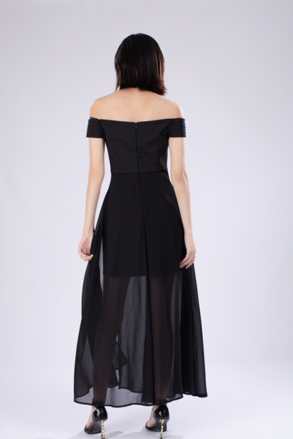 Ella Off Shoulder Padded Maxi Dress in Black