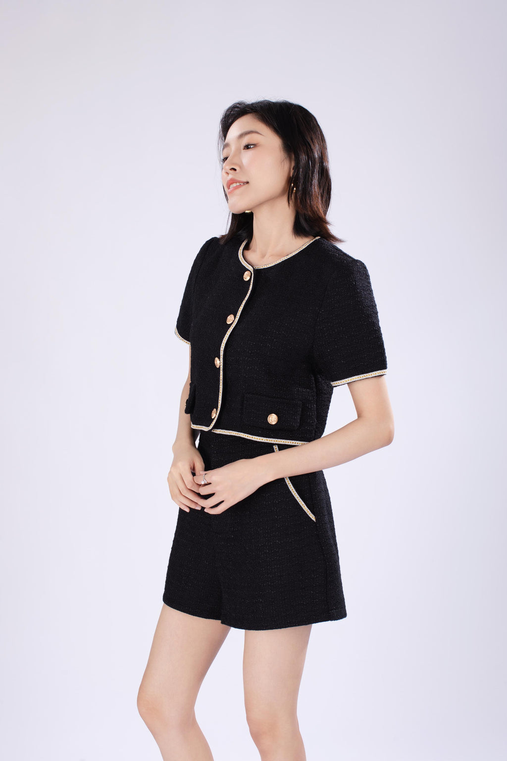 Ella Tweed Short Pants in Black