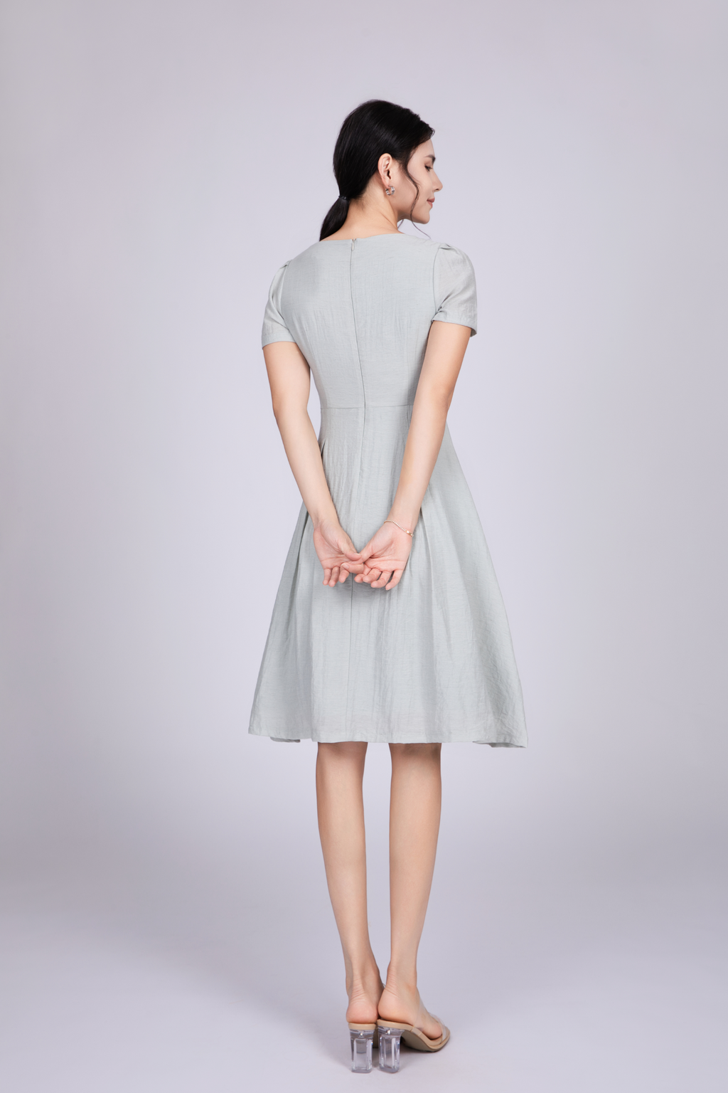 Freya Elegant Midi Dress in Light Blue