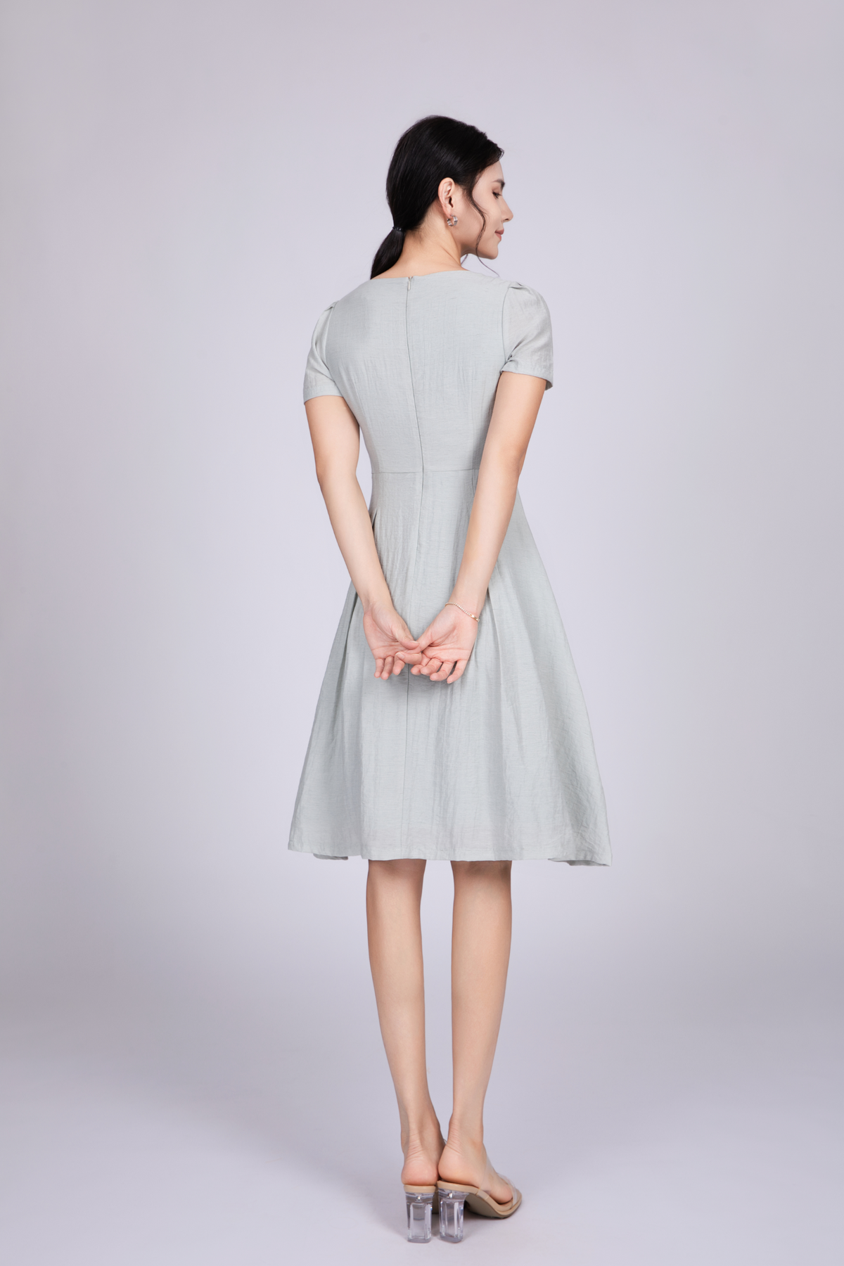 Freya Elegant Midi Dress in Light Blue