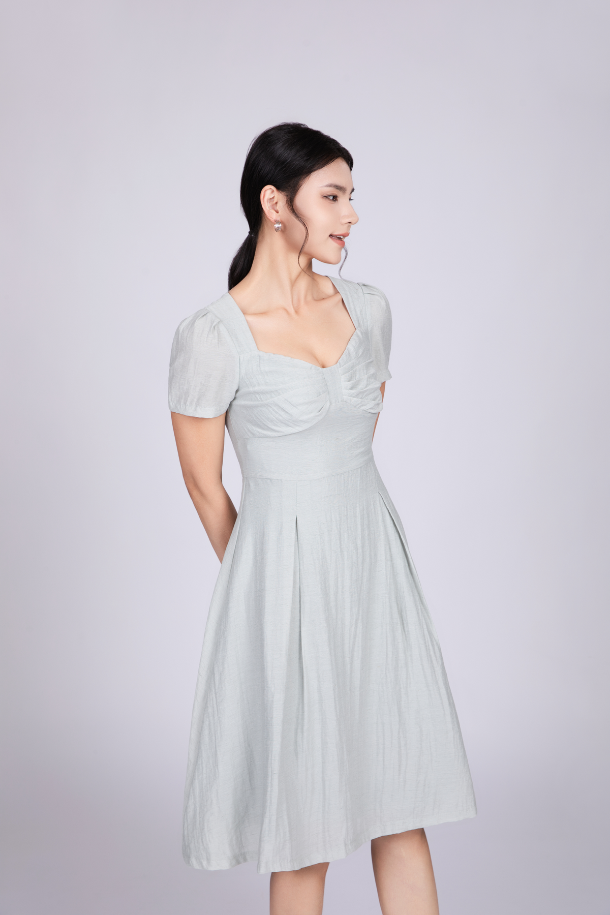 Freya Elegant Midi Dress in Light Blue