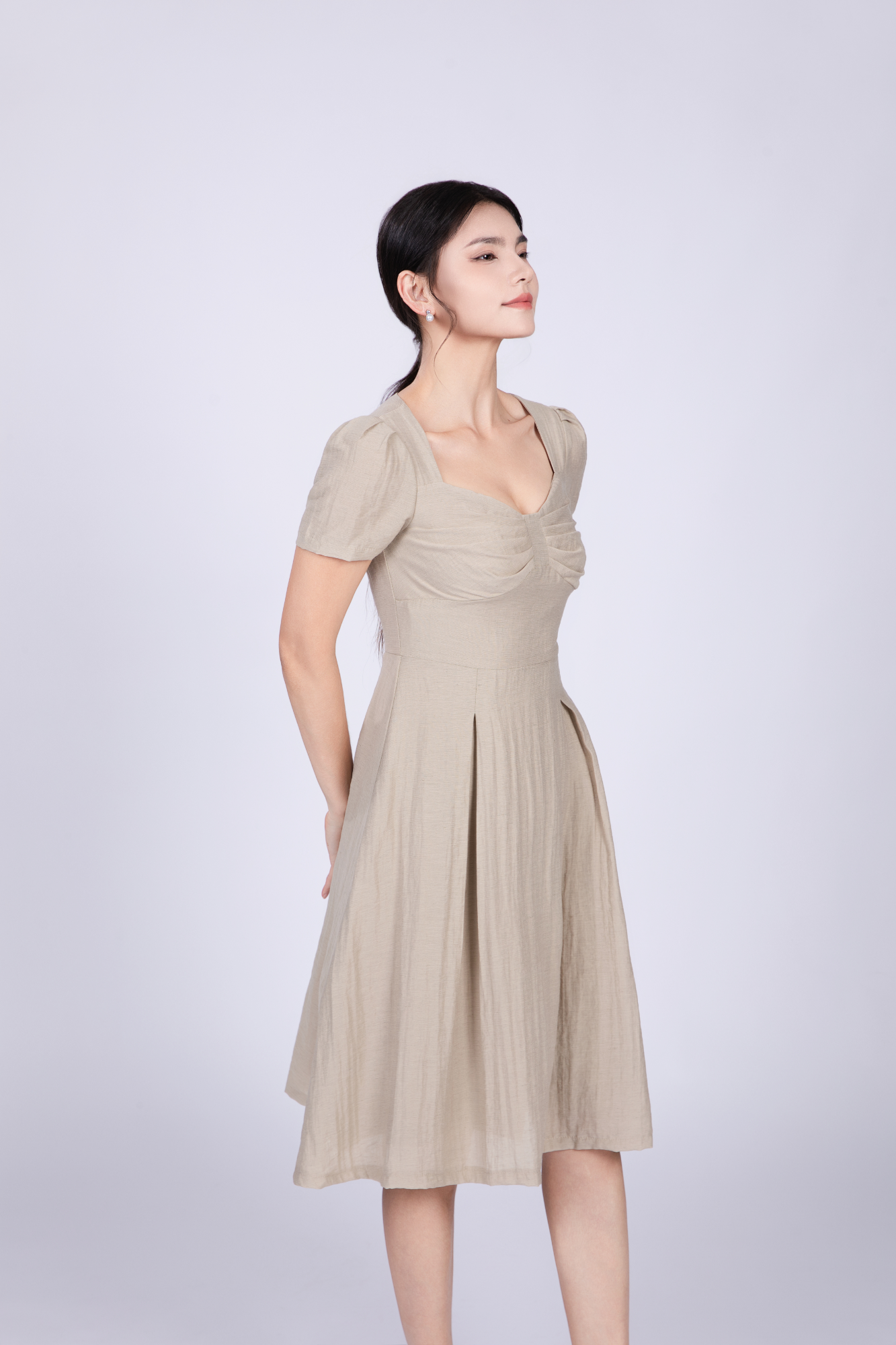 Freya Elegant Midi Dress in Sage Green