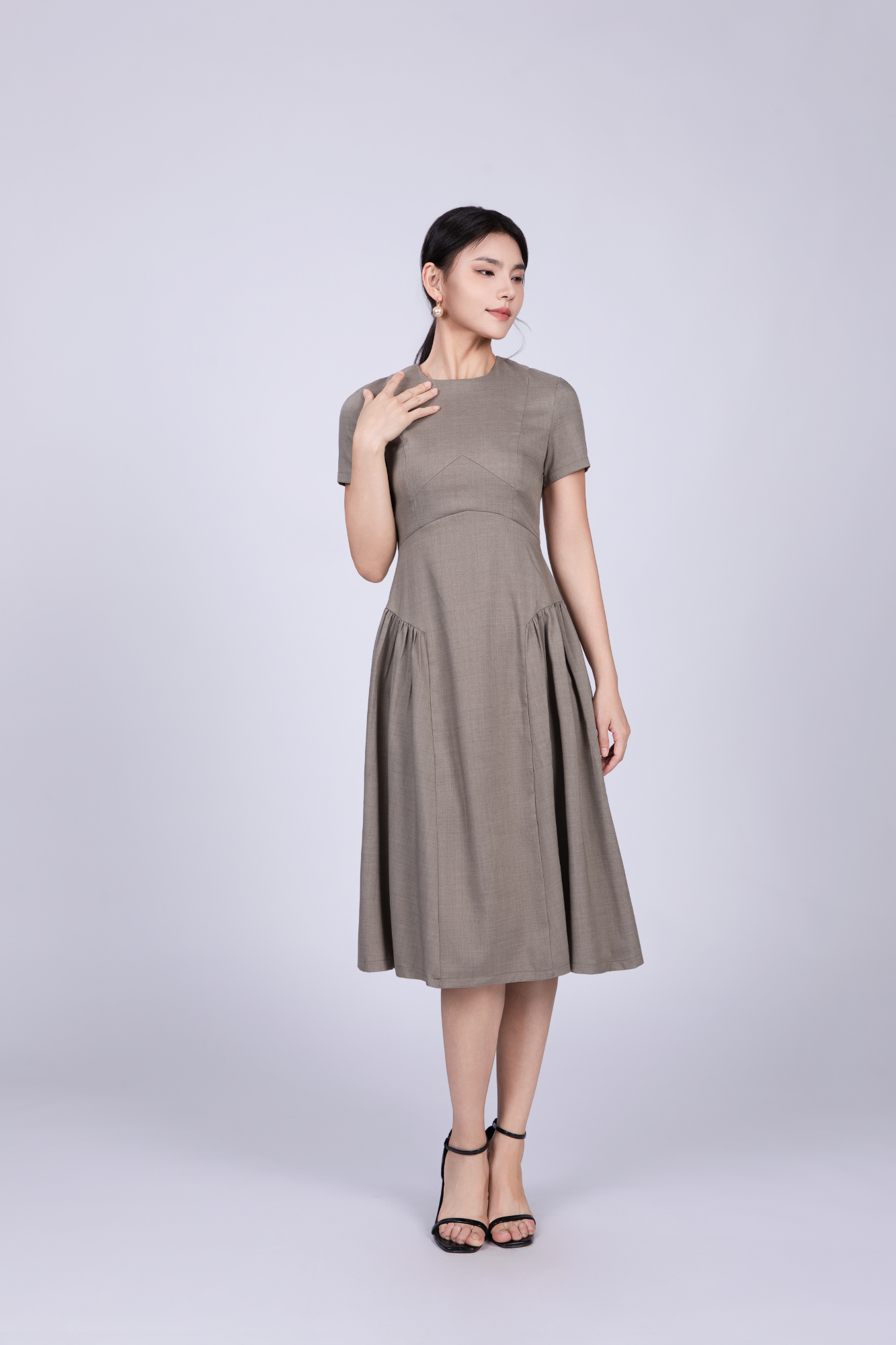 Freya Retro Midi Dress in Sage Green