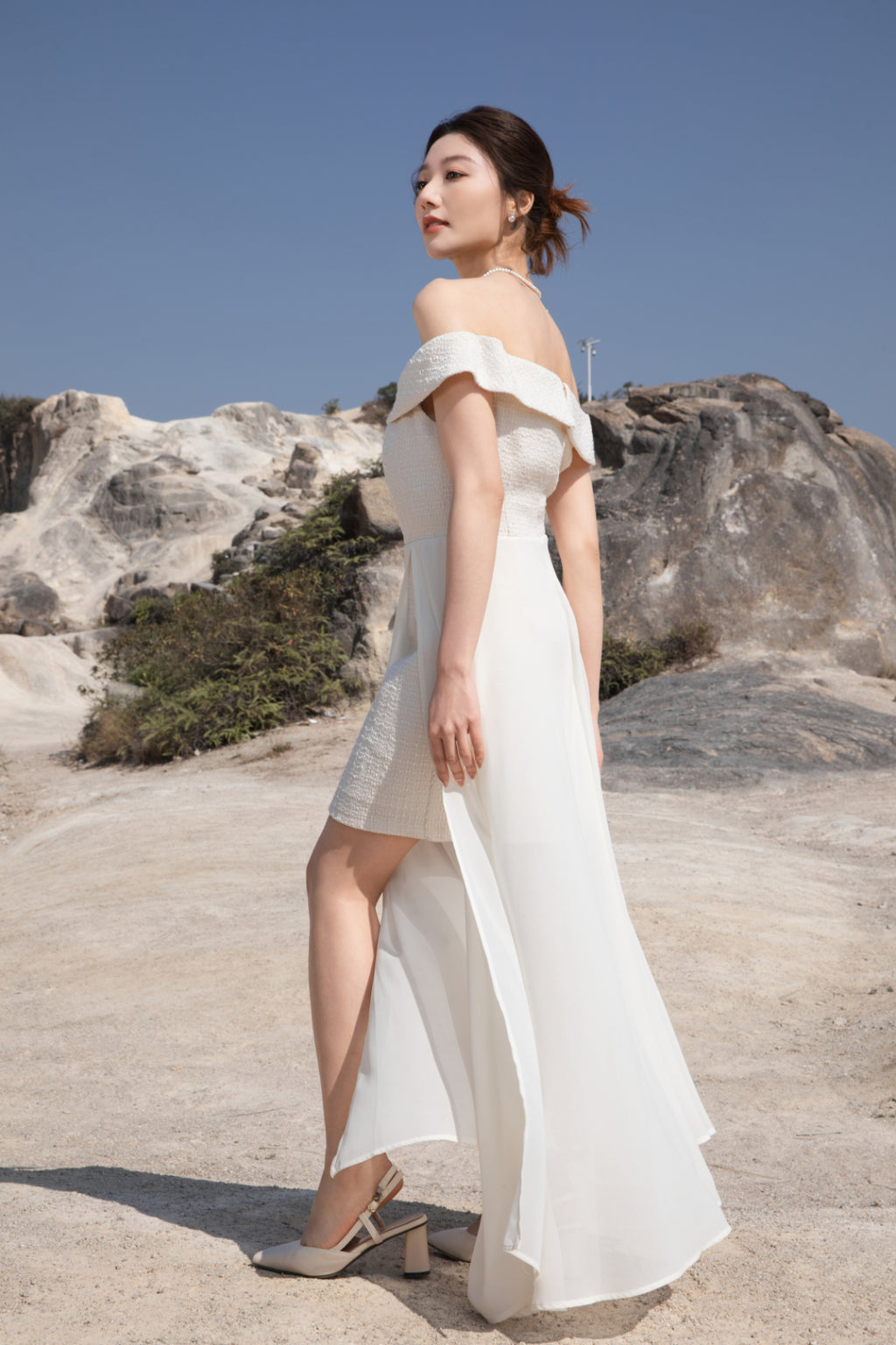 Xīn Yuè Tweed Off Shoulder Maxi Dress