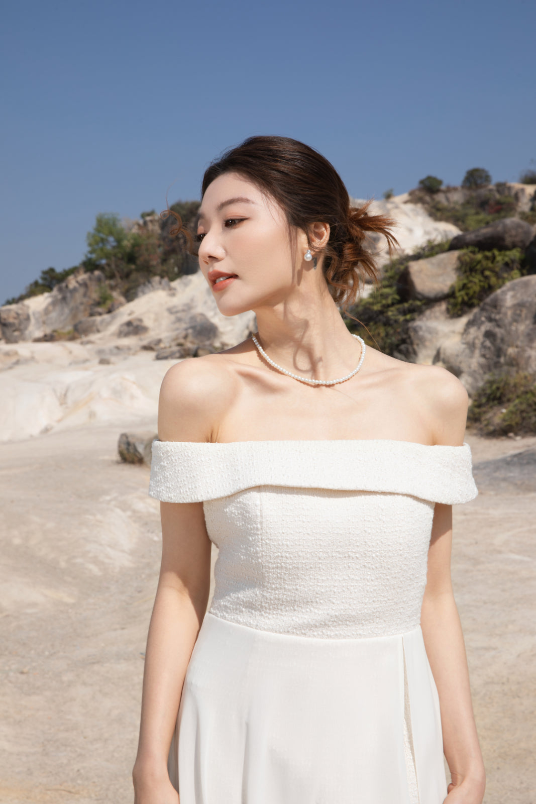 Xīn Yuè Tweed Off Shoulder Maxi Dress