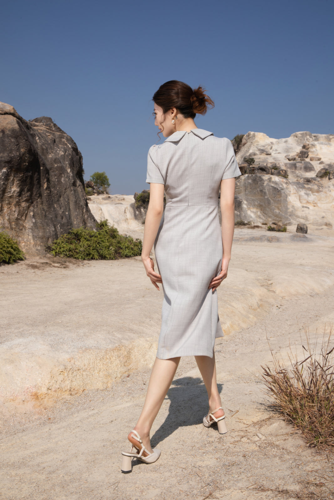 Xīn Yuè Pleated Midi Dress