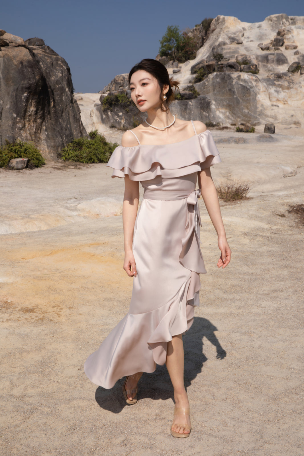 Xīn Yuè Valentines Off Shoulder Maxi Dress