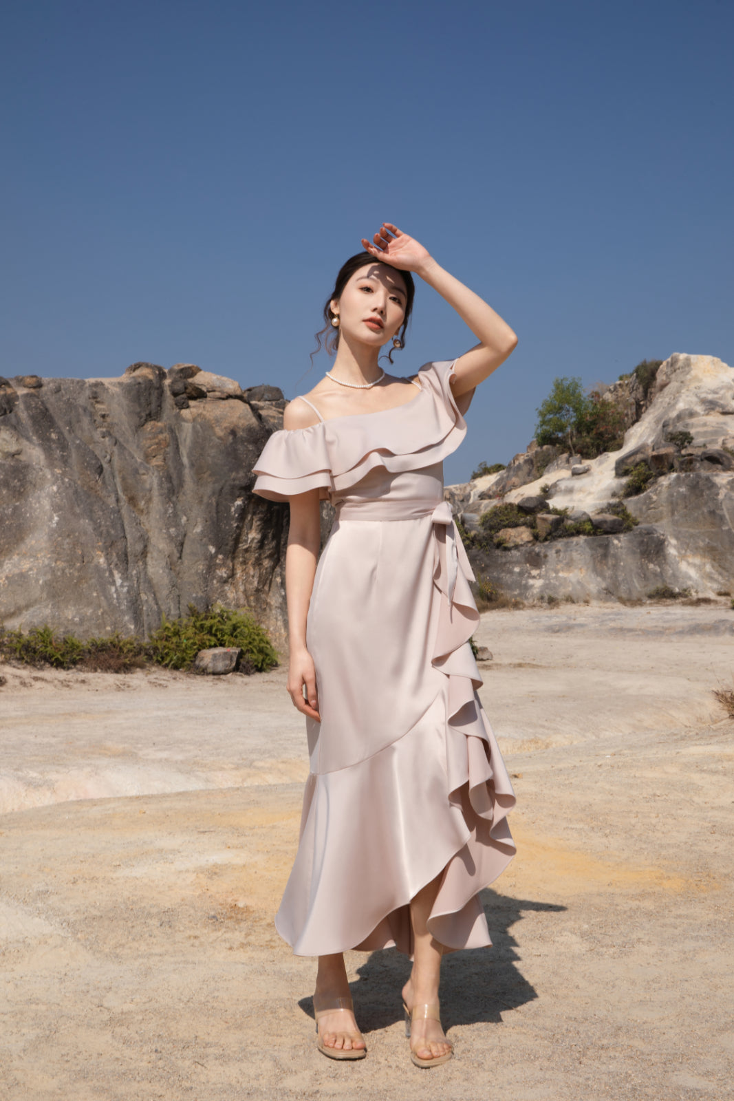 Xīn Yuè Valentines Off Shoulder Maxi Dress