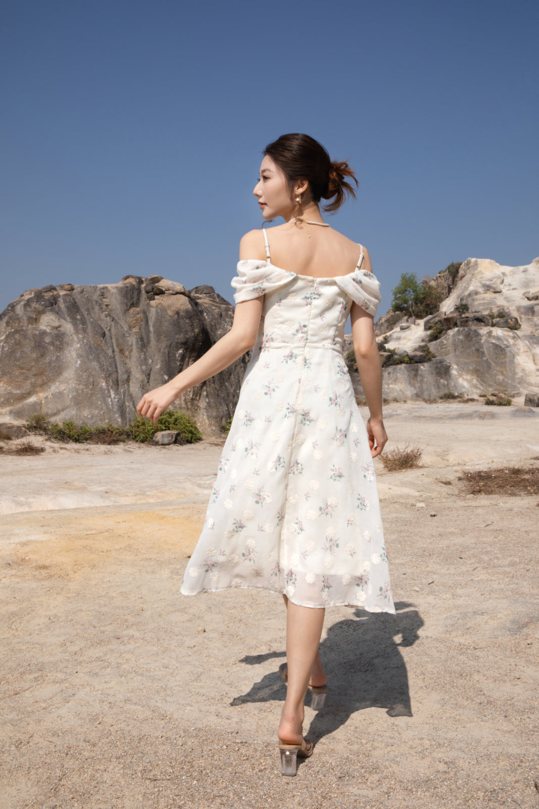 Xīn Yuè Floral Midi Dress