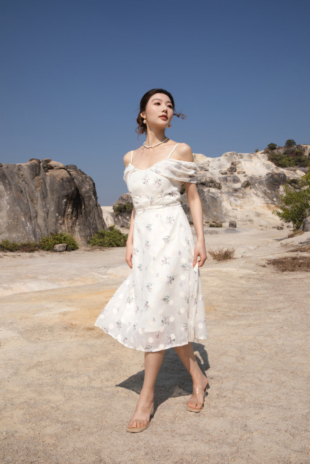 Xīn Yuè Floral Midi Dress