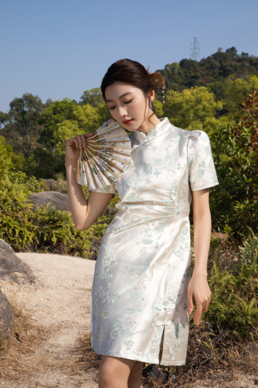 Xīn Yuè Brilliant Floral Qi Pao