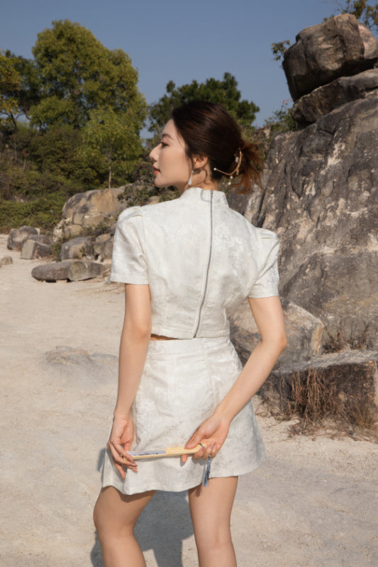 Xīn Yuè Qi Pao Set Wear