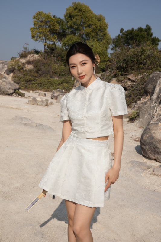 Xīn Yuè Qi Pao Set Wear