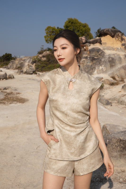Xīn Yuè Dong Fang Set Wear