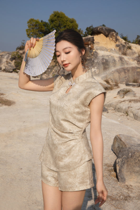 Xīn Yuè Dong Fang Set Wear