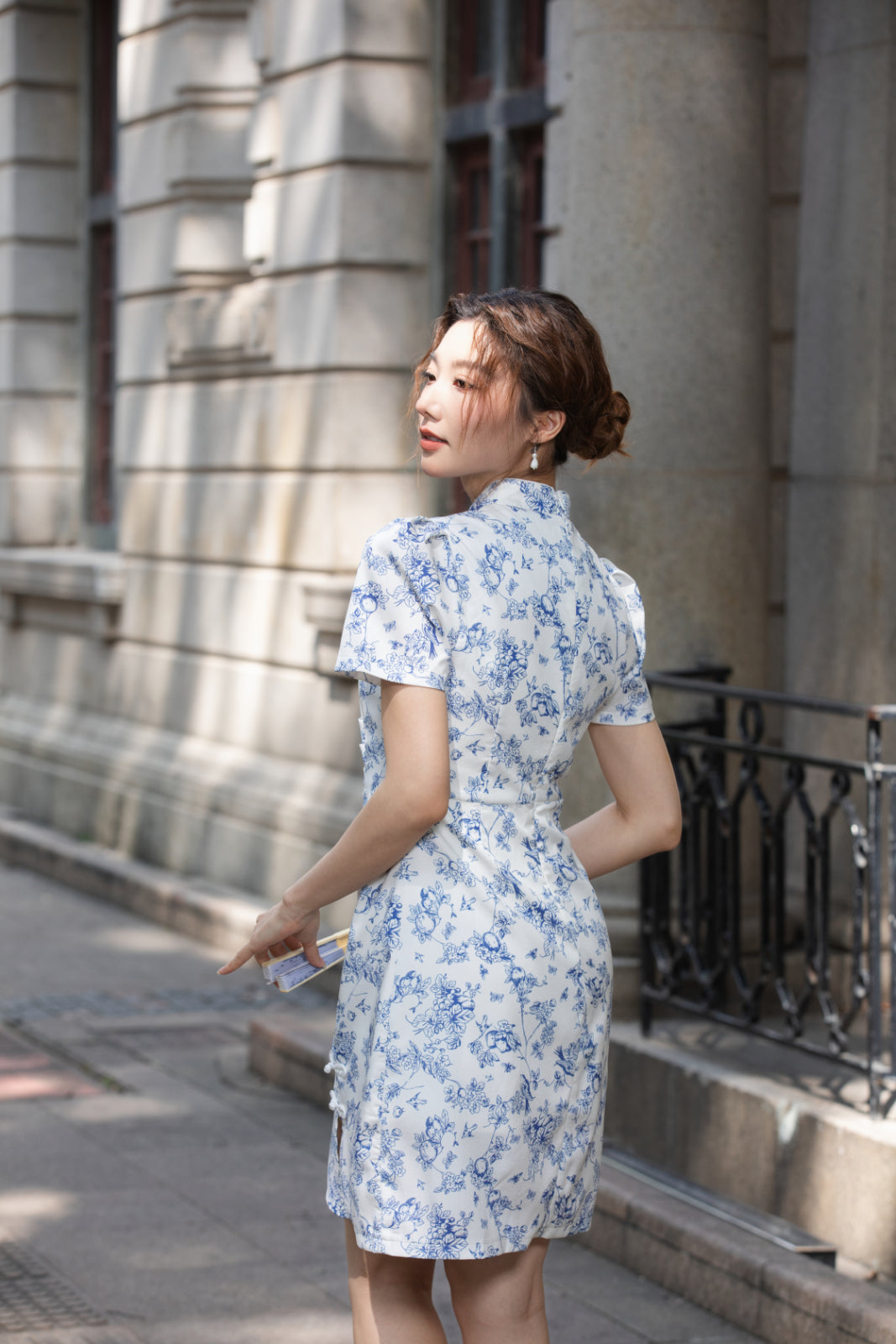 Xīn Yuè Porcelain Qi Pao