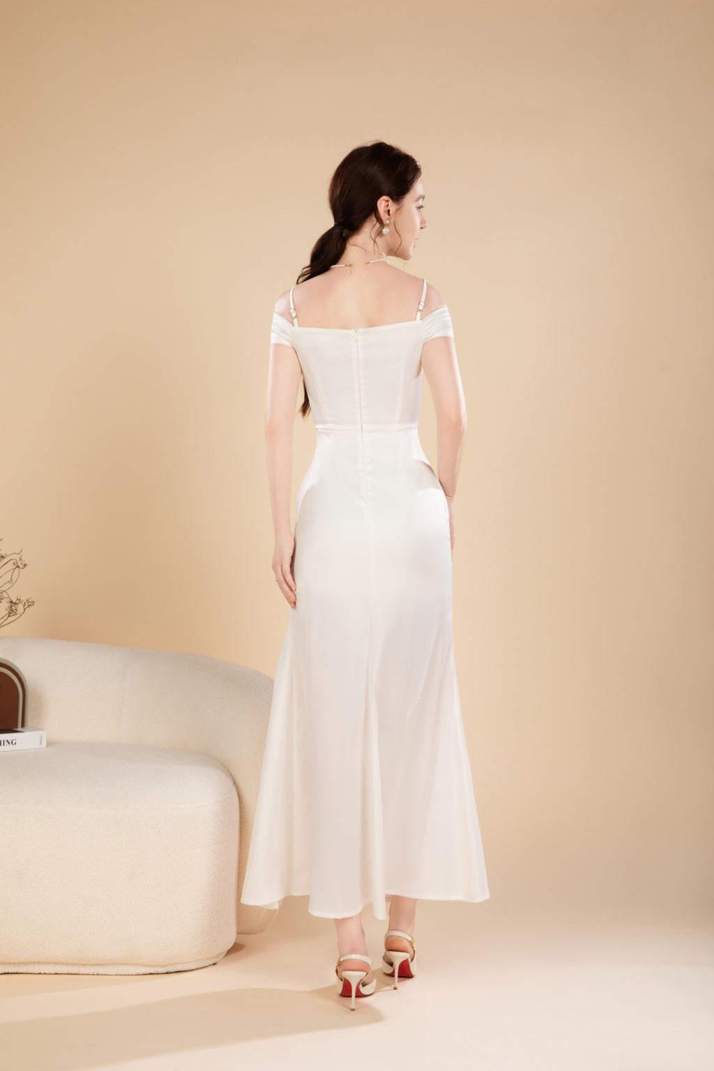 Nora Elegant Maxi Dress