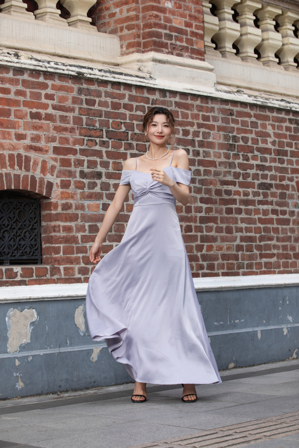 Xīn Yuè Off Shoulder French Maxi Dress