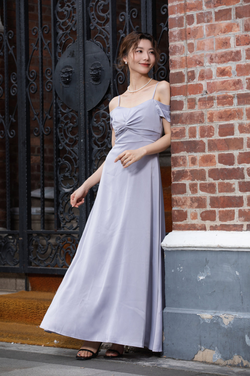 Xīn Yuè Off Shoulder French Maxi Dress