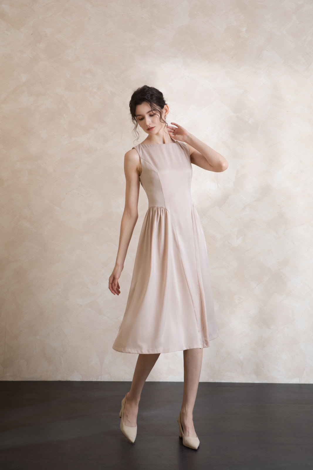 Elise Vintage Sleeveless Midi Dress