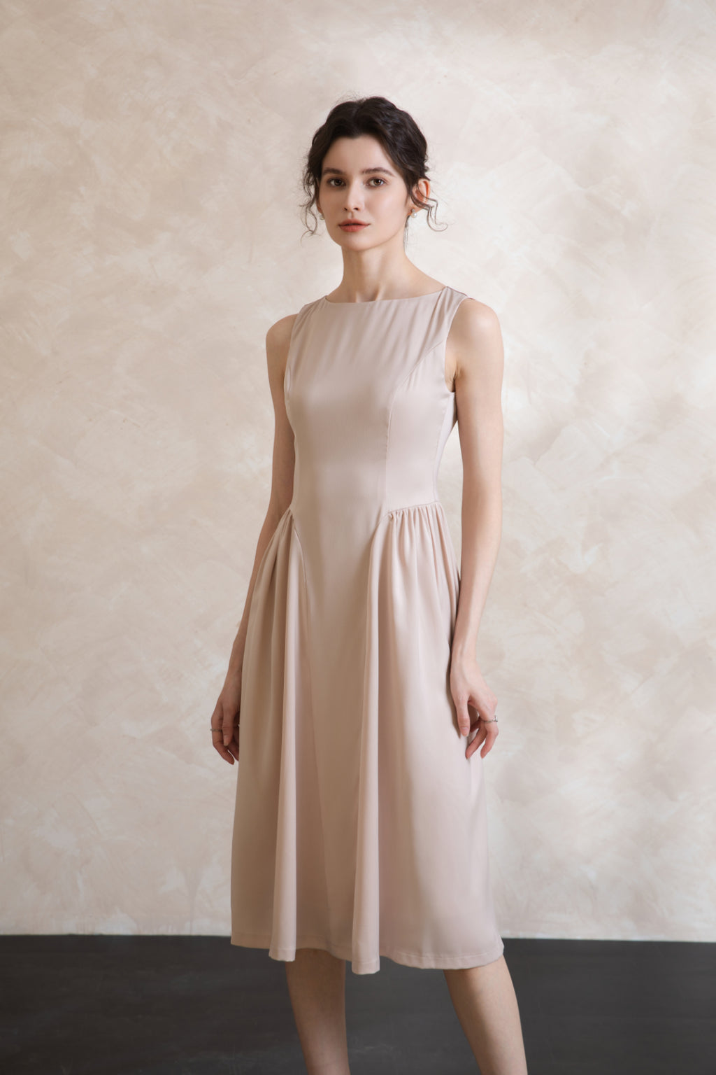 Elise Vintage Sleeveless Midi Dress