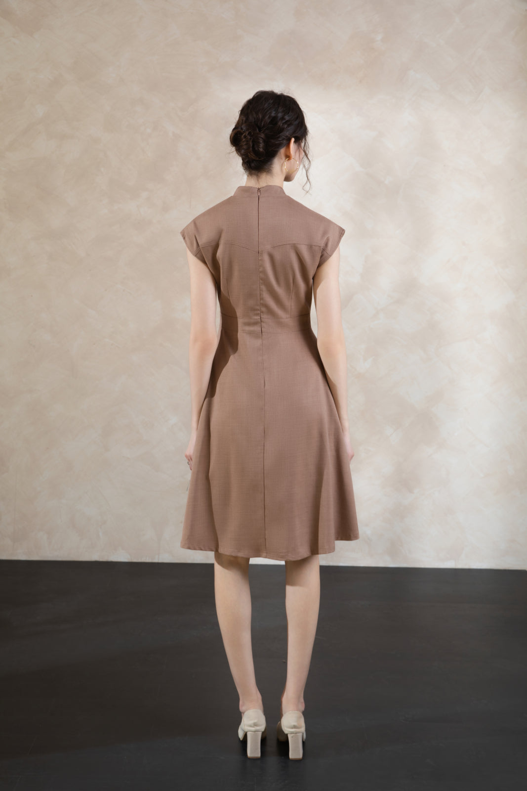 Elise Classic Midi Dress