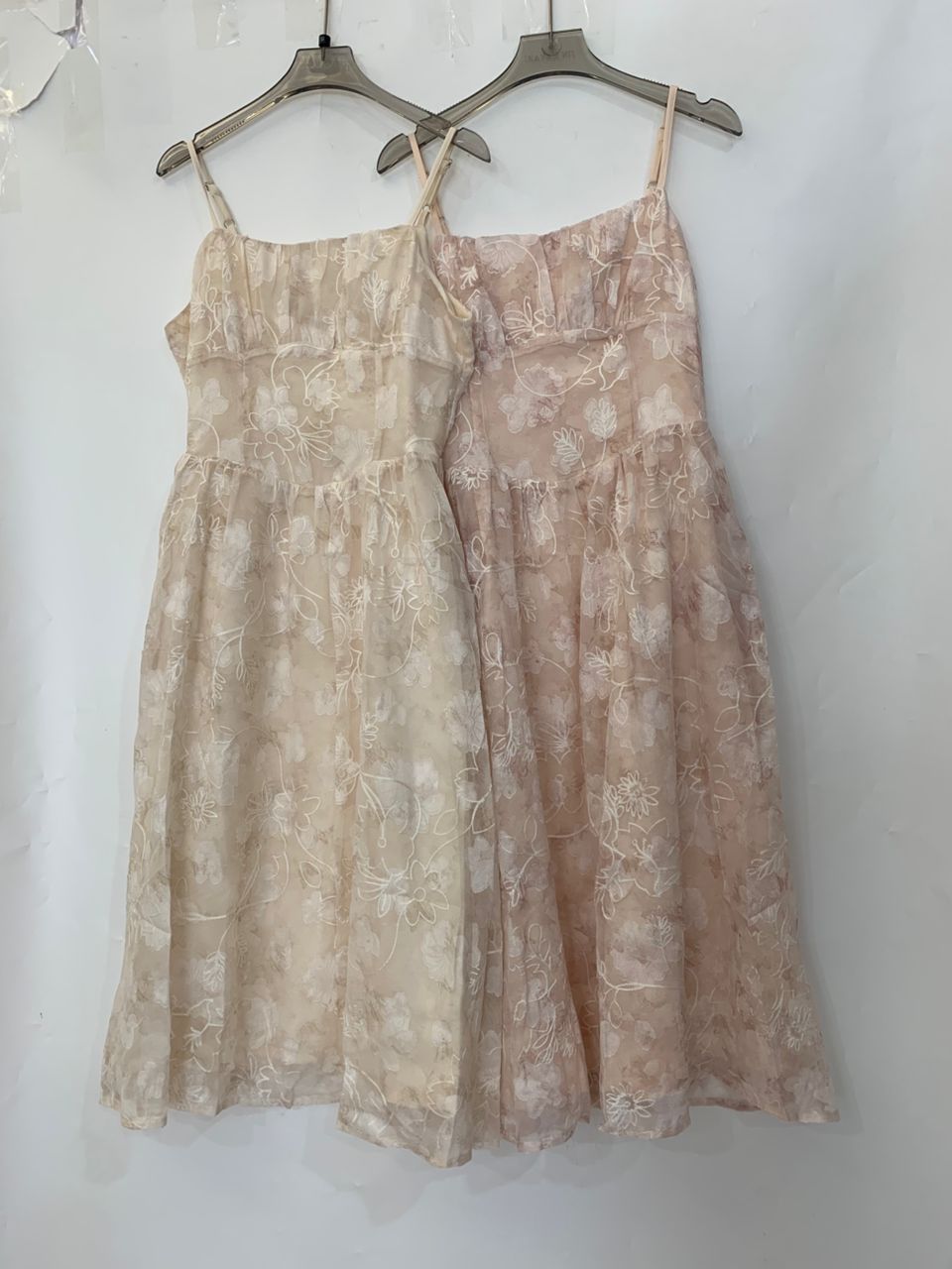 Lora Bloom Midi Dress