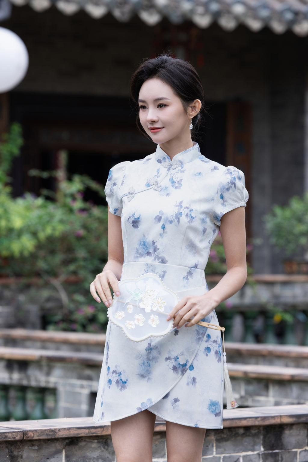 Jin Yuè Oriental Vintage Qi Pao