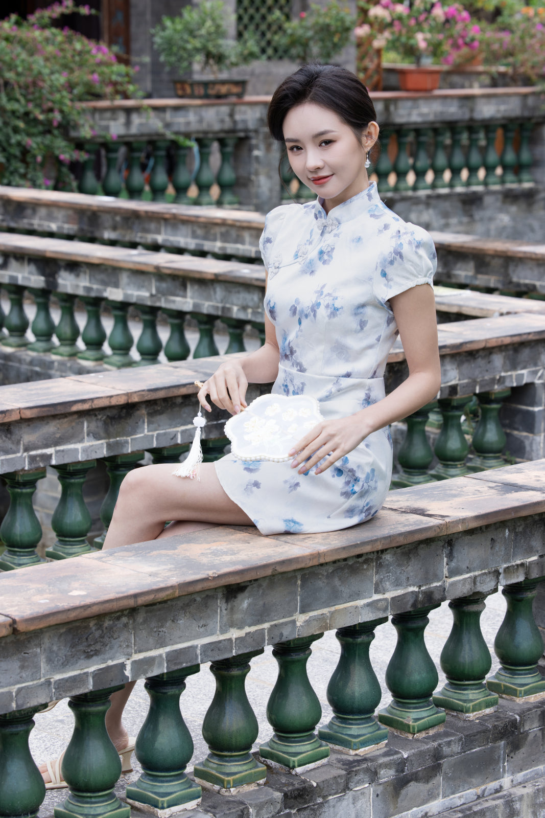 Jin Yuè Oriental Vintage Qi Pao