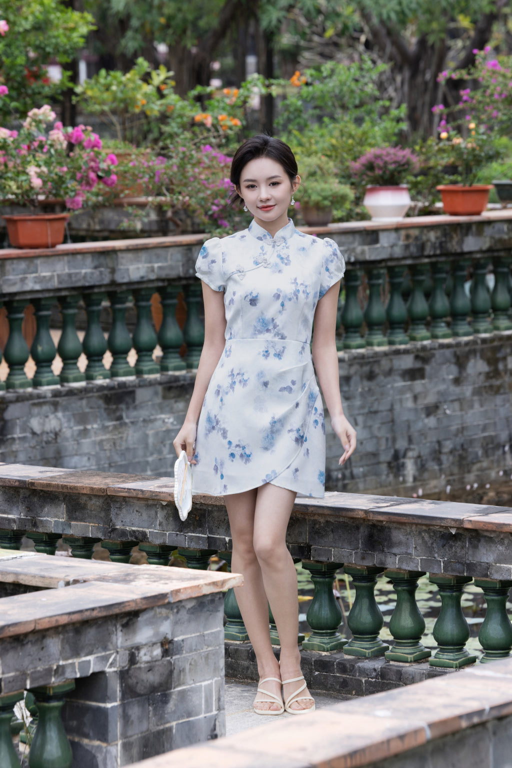 Jin Yuè Oriental Vintage Qi Pao