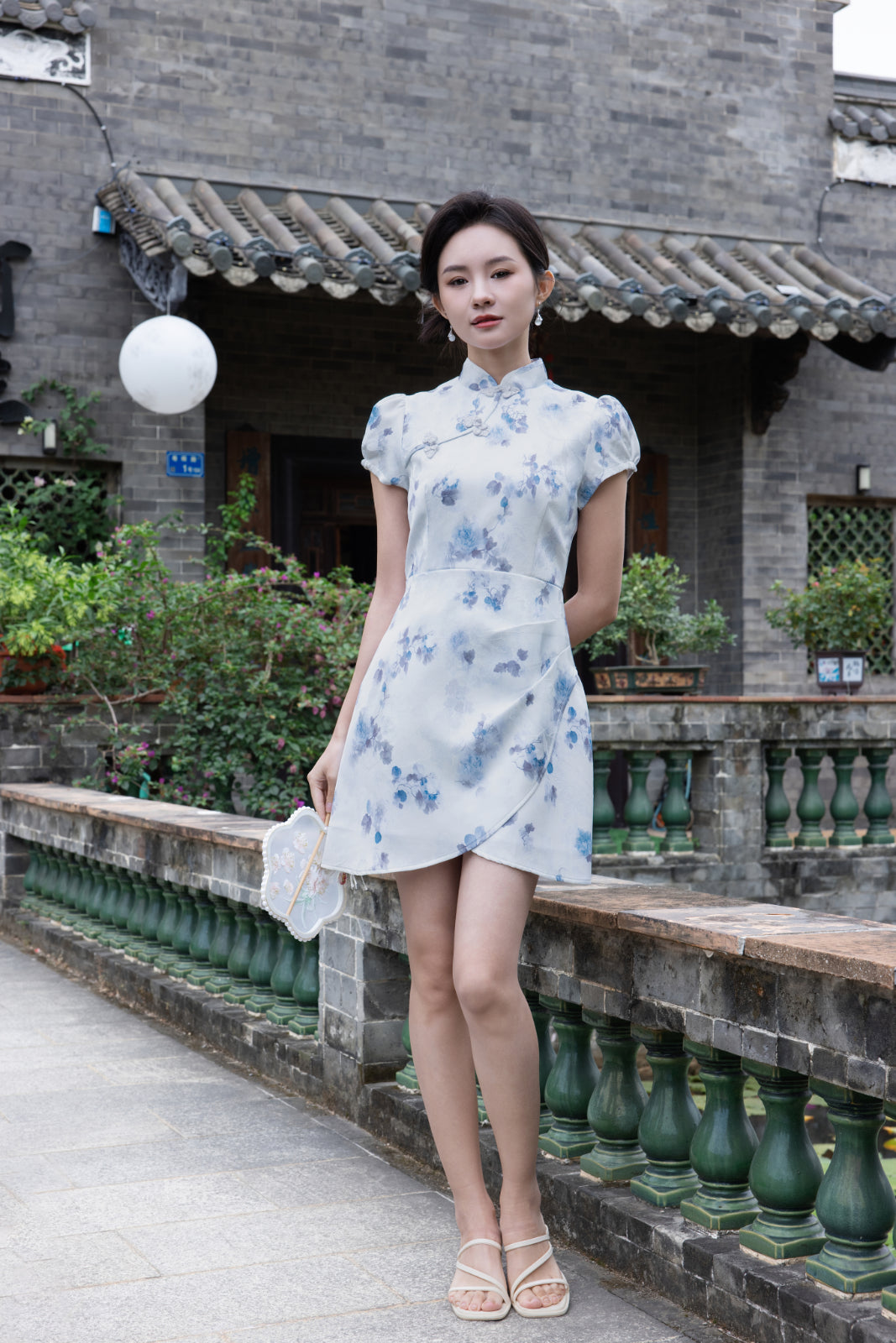 Jin Yuè Oriental Vintage Qi Pao