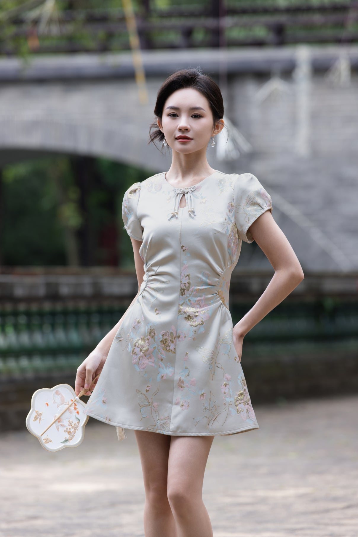 Jin Yuè Oriental Luxe Qi Pao