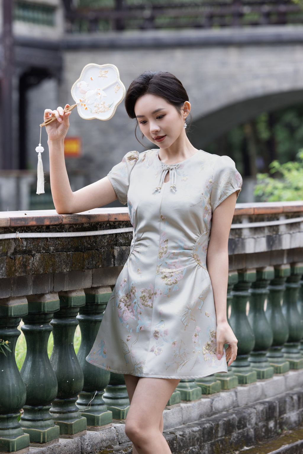 Jin Yuè Oriental Luxe Qi Pao