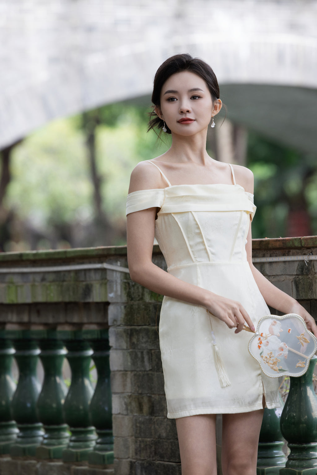 Jin Yuè Enchanted Short Dress
