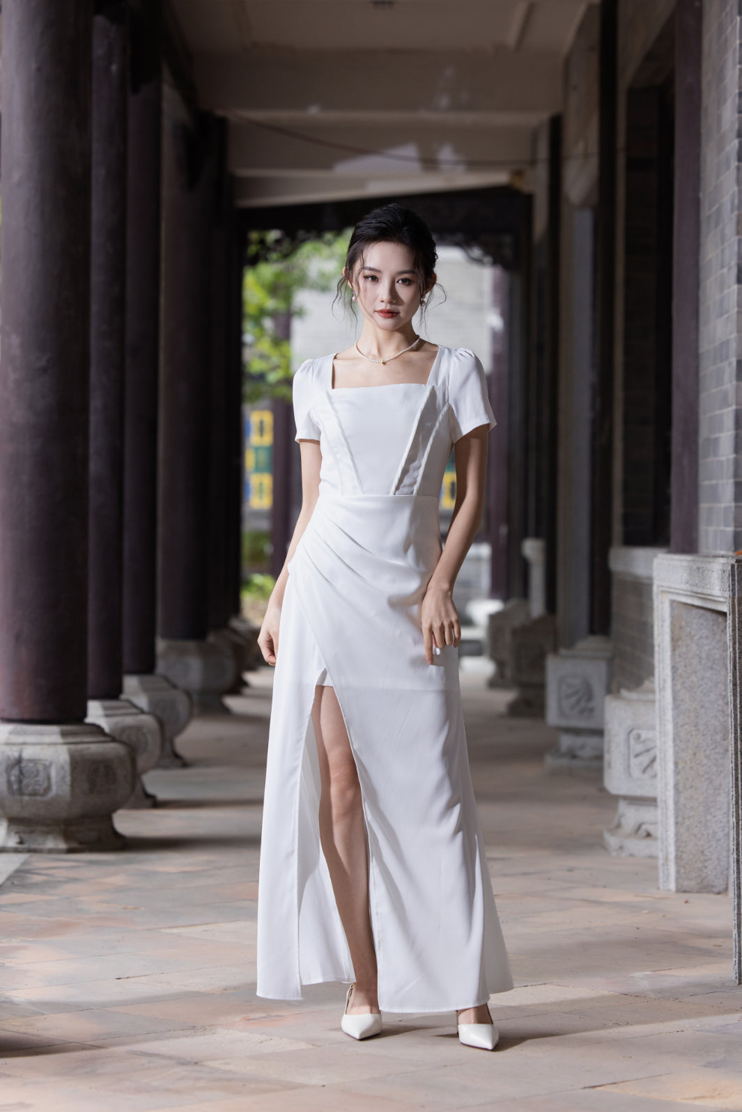 Jin Yuè Graceful Maxi Dress