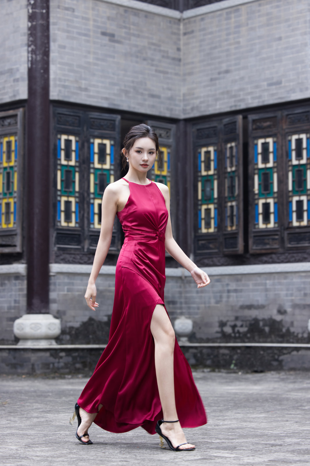 Jin Yuè Elegant Maxi Dress
