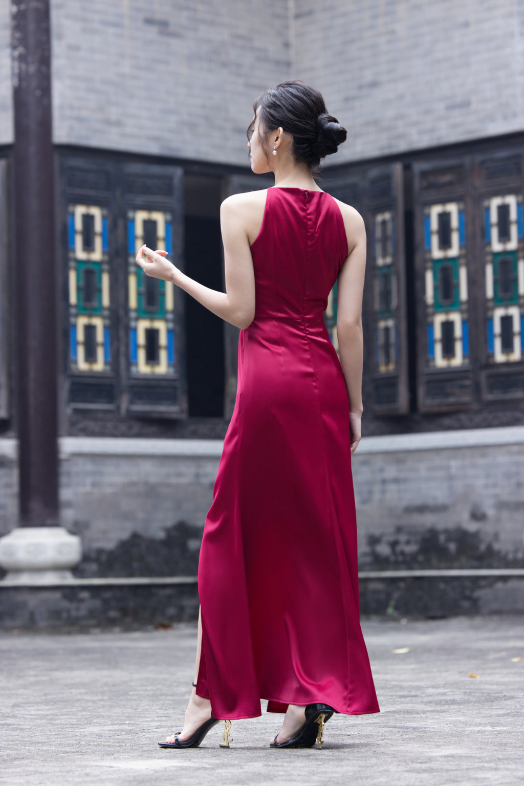 Jin Yuè Elegant Maxi Dress