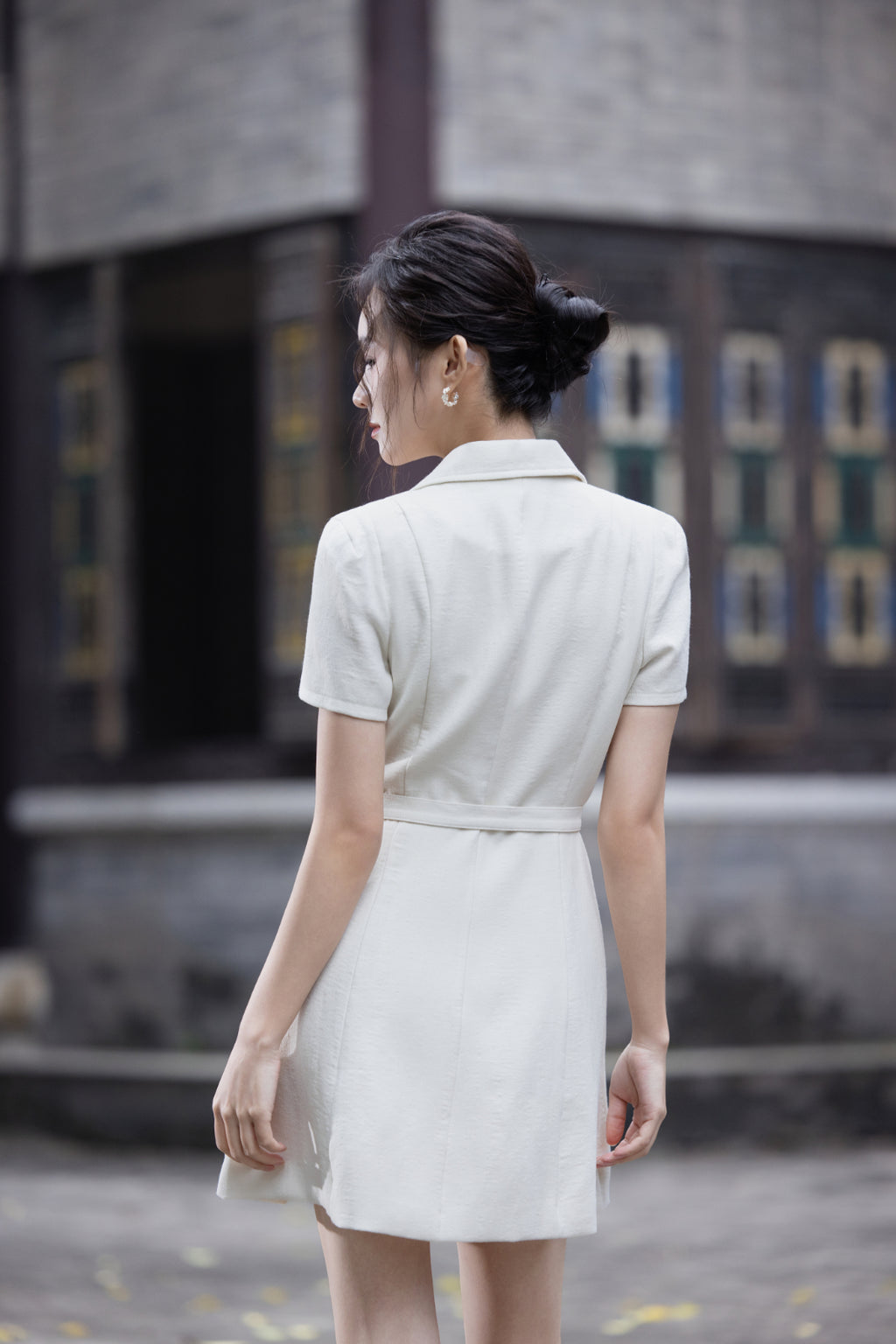 Jin Yuè Button Tailored Short Dress