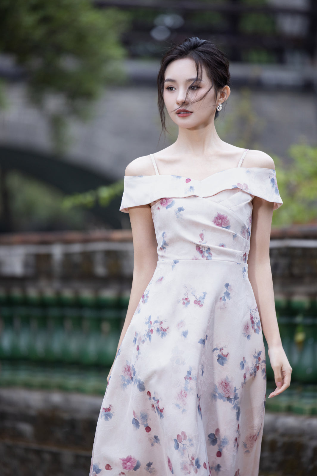 Jin Yuè Floral Off Shoulder Midi Dress