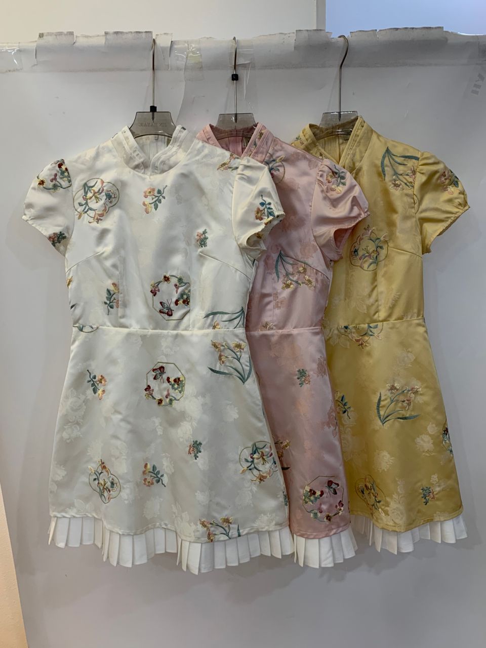 Rossie Grandeur Pleated Qi Pao