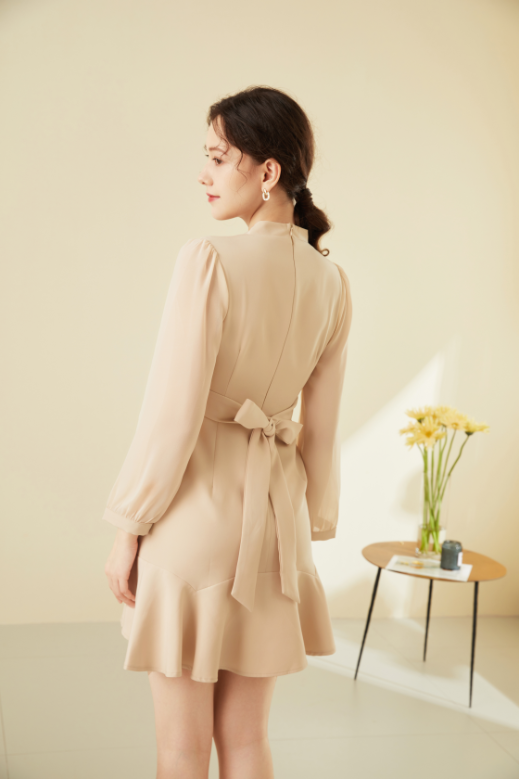 Vivi Vintage Long Sleeve Dress